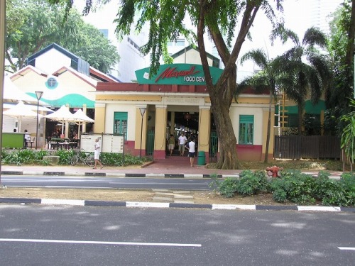 �t�[�h�Z���^�[